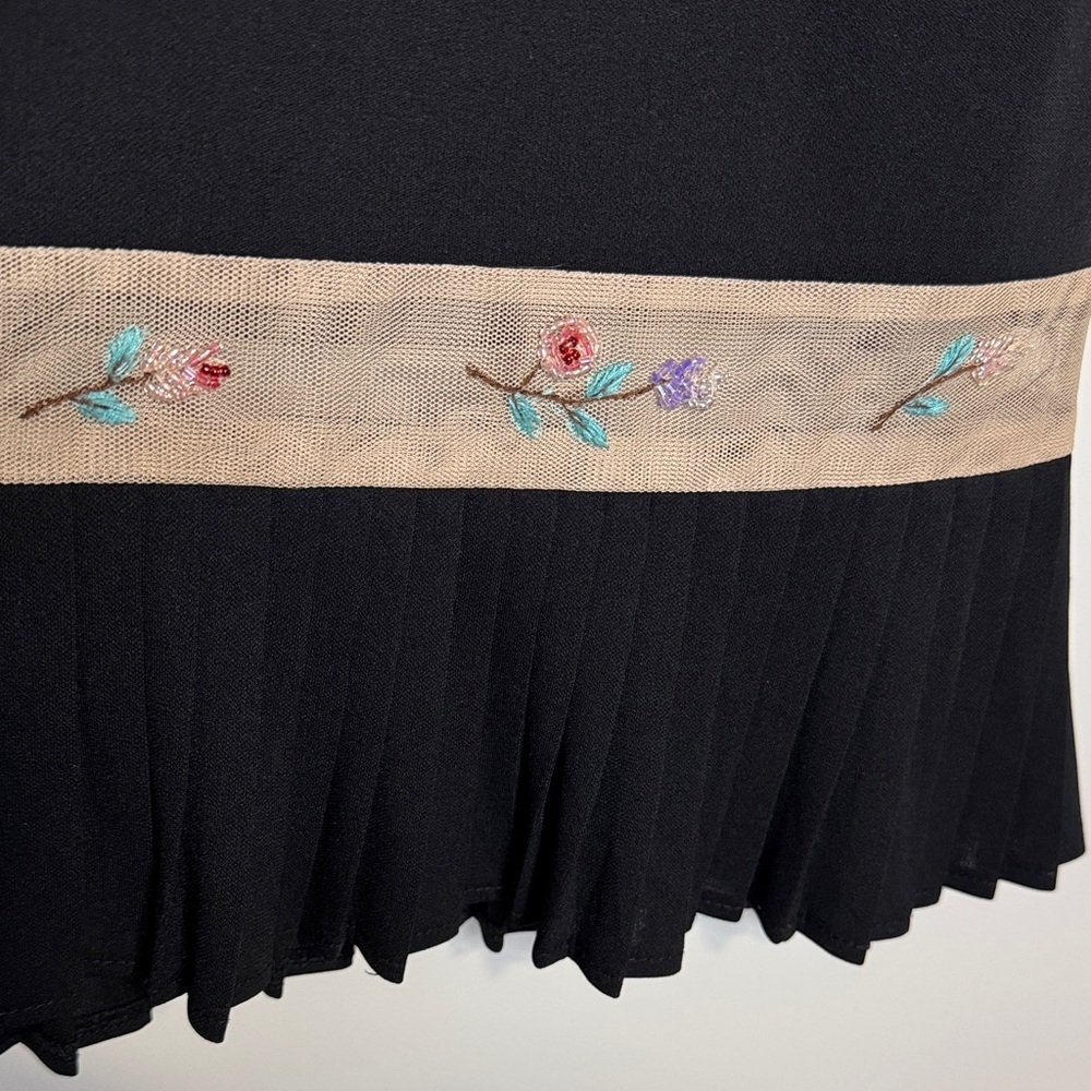 BCBG Y2K Black Skirt with Embroidered Hem - Picture 4 of 11